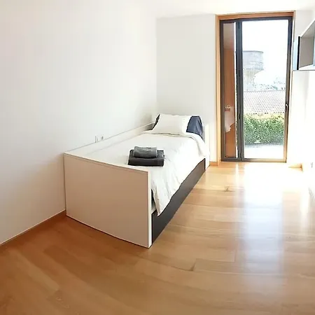 Hotel Casa Moderna Y Acogedora. Ourense